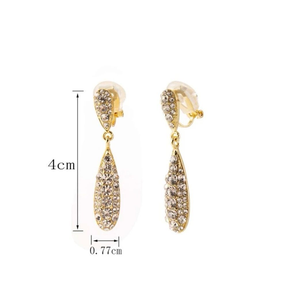 Tear drop earrings A726
